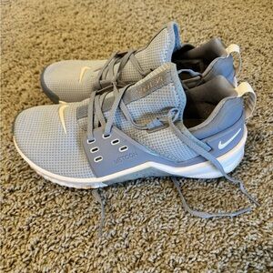 Nike metcon shoes